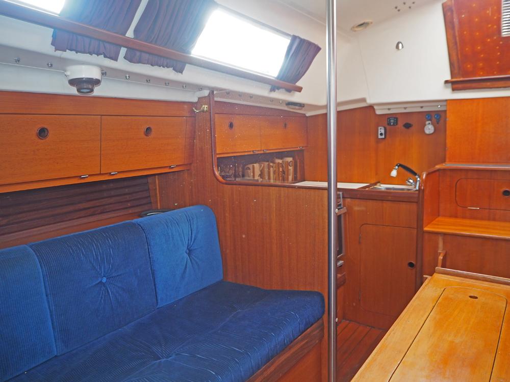 Salon, Accommodatie